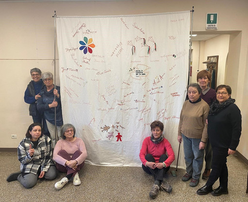 A Mondovì i &quot;lenzuoli della memoria&quot; della Donne in Cammino per la Pace