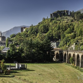 &quot;Linee Parallele&quot;: uno sguardo fotografico sulla ferrovia del Tanaro