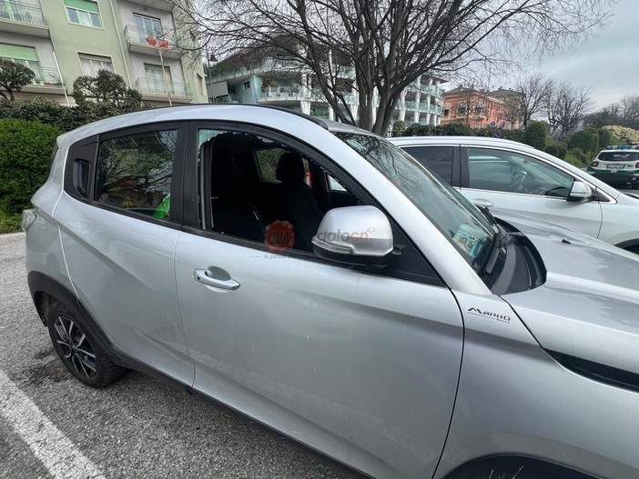 Vetri frantumati delle auto a Cuneo, la sindaca: &quot;Episodi isolati, ma capisco lo sdegno dei cittadini&quot;