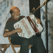 Gianni Macario con la sua fisarmonica