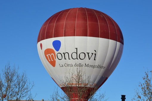 Mondovì, al Circolo delle Idee torna il volo virtuale in mongolfiera