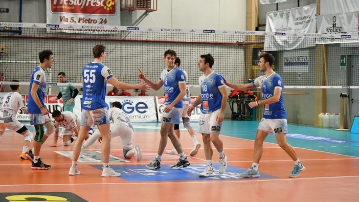 Volley maschile A3: Savigliano cala nel finale, Bologna passa al tie-break