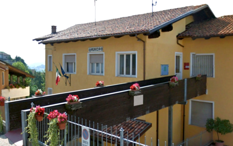 Il municipio di Montaldo Roero