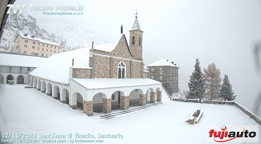 La neve al santuario di Sant'Anna di Vinadio