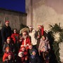 Emozioni a Priola per il concerto della scuola primaria con gli auguri di buon Natale a tutta la cittadinanza