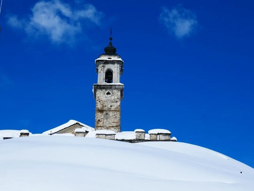 Lo spettacolo della neve nelle valli della Granda