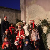 Emozioni a Priola per il concerto della scuola primaria con gli auguri di buon Natale a tutta la cittadinanza