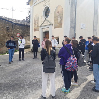 Gli studenti del &quot;Denina Pellico Rivoira&quot; a Oncino nei luoghi della Resistenza