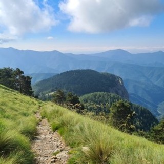 Dal Parco delle Alpi Liguri massima attenzione alla rete dei sentieri: 50mila euro per la manutenzione