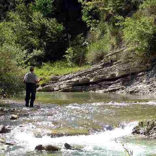 San Damano Macra, l'Aassociazione pescatori organizza un raduno al lago Enel