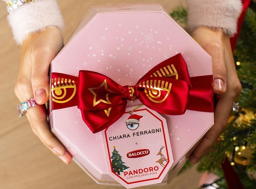 Pandoro &quot;Pink Christmas&quot; Balocco, Chiara Ferragni risarcisce i consumatori