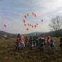 Messaggi dei bambini della scuola di Sale Langhe in volo fino a Finale Ligure