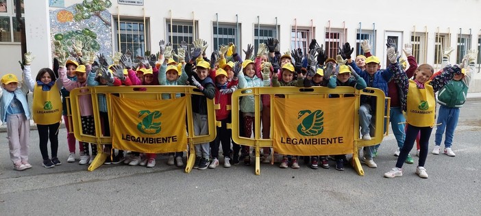 Gli alunni della primaria Borgo Pieve di Savigliano in campo per l'ambiente