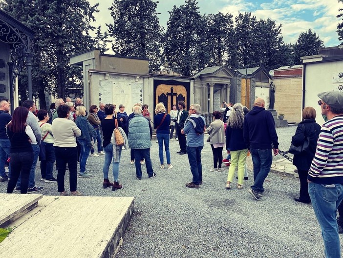 Bra, balli occitani e una visita al cimitero tra i prossimi appuntamenti di ottobre