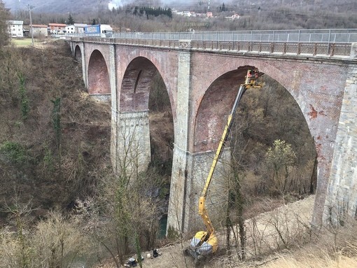 Le prove di carico sul ponte dell'Olla a Gaiola effettuate da Anas il 4 dicembre 2019