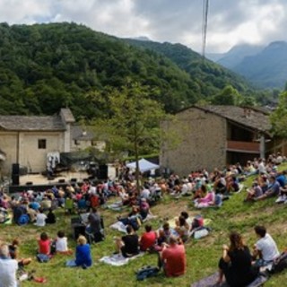 Torna il Roumiage a Coumboscuro: la cultura provenzale fa festa, previsto concerto di Tosca