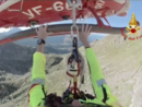 Le immagini dal punto di vista del soccorritore impegnato nel recupero dei due alpinisti su cima Ostanetta [VIDEO]