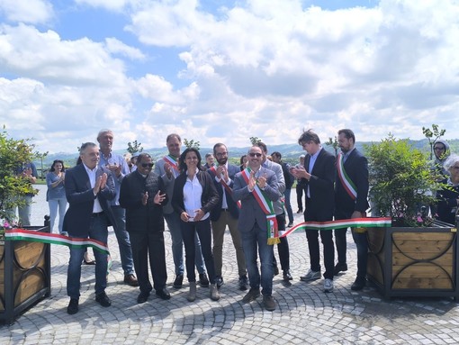 Inaugurata a Rocca Cigliè la nuova piazza &quot;Balcone di Langa&quot;