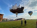 La gigantesca &quot;Olandese Volante” lunga 35 metri al Raduno di Mongolfiere di Mondovì