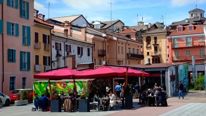 Piazza Boves, il vicensidaco Serale: &quot;I locali sono presidio della vita notturna sana. Bisogna lavorare su questo&quot;