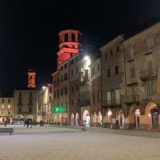 Piazza Santarosa di sera