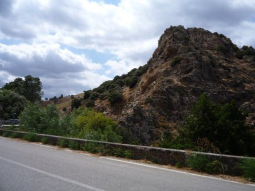 Immagine di repertorio, strada di montagna