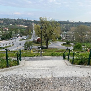 Scalinata Bellavista, al via i lavori di recupero di uno dei punti panoramici più belli di Cuneo [FOTO]