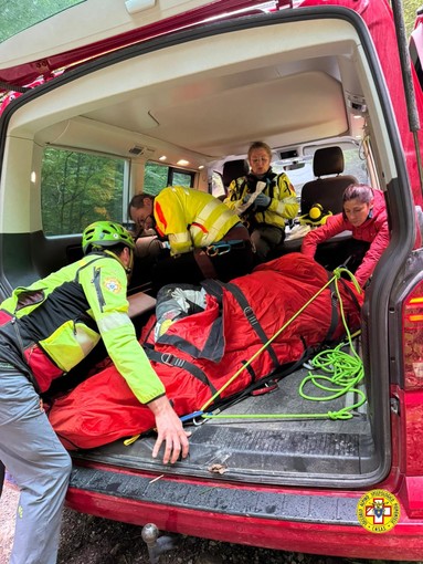 I soccorsi al motociclista caduto in alta Valle Maira