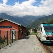 Lunedì 26 sarà una mattinata difficile sulla Cuneo-Ventimiglia: due treni soppressi per un convoglio eccezionale in Francia