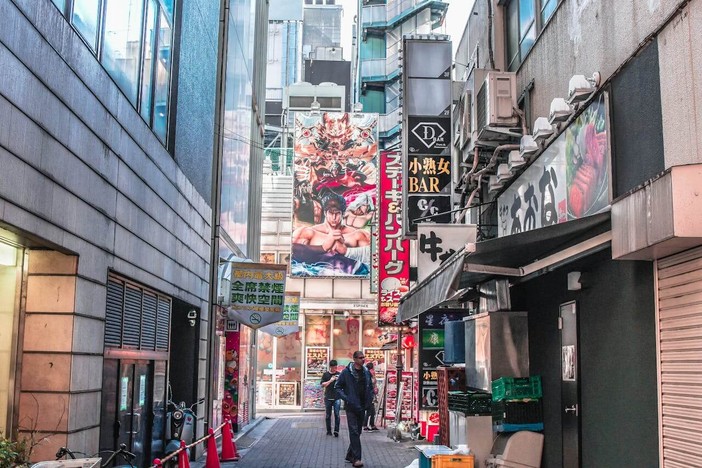 L'impatto visivo dei totem pubblicitari nelle aree urbane