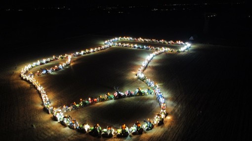 A Trinità la calza della Befana è di oltre 160 trattori [FOTO]