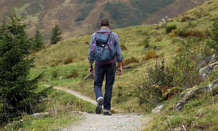 “Esplorando a piedi”: aperte le iscrizioni al concorso letterario dedicato alla natura