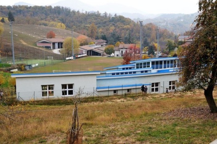 Il plesso scolastico di Monastero Vasco