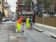 Si cancellano i parcheggi sul lato sinistro della strada. Nel primo tratto saranno, infatti, solo sulla destra