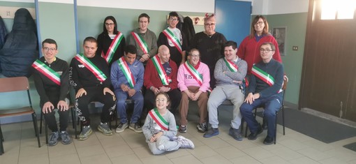A Villanova Mondovì la festa degli auguri con i ragazzi disabili del gruppo &quot;Ragazzi IN&quot; e del centro diurno Sirio