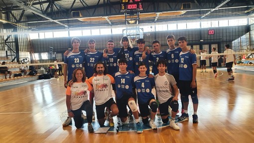 La squadra di volley del liceo di Cuneo ha rappresentato il Piemonte ai Nazionali studenteschi