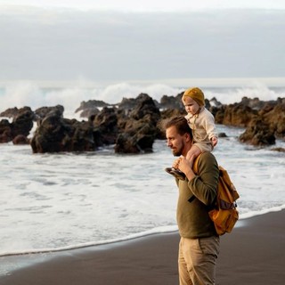 Destinazioni esclusive e outfit impeccabili: la combinazione perfetta per una famiglia alla moda