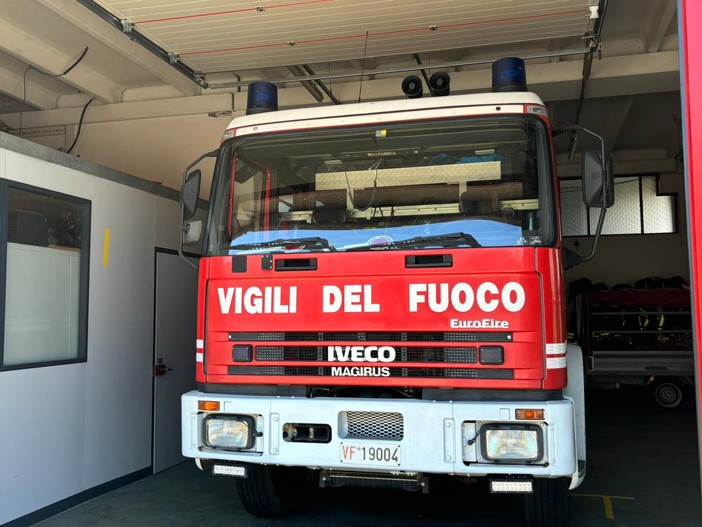 Cuneo, a fuoco uno scantinato in corso Nizza: vigili del fuoco sul posto