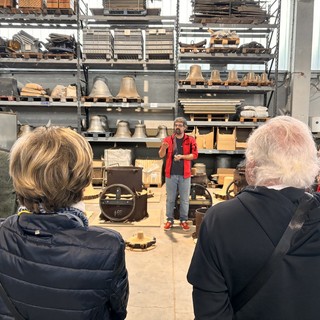 Passione e tradizione alla Ecat di Mondovì, dove nascono orologi e campane che risuonano in tutto il mondo