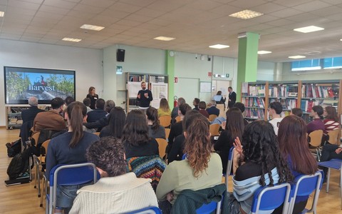 Al Vallauri di Fossano mondo della scuola e del lavoro si incontrano