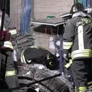 Esplosione in una fabbrica a Ercolano, due morti