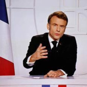 Macron: &quot;Chi può credere che la Russia si fermerà all'Ucraina?&quot;