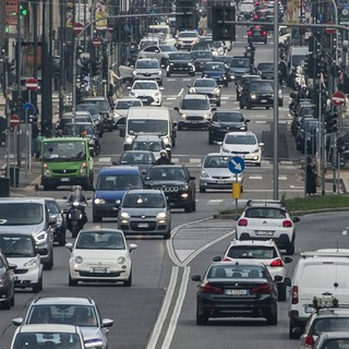 A novembre in calo il mercato dell’auto