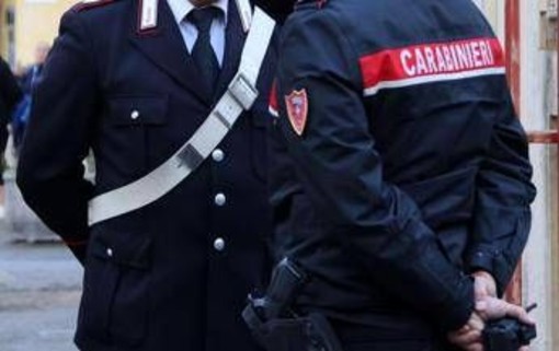 Pavia, trovata morta in casa a Chignolo Po: sospetto femminicidio, si cerca il compagno