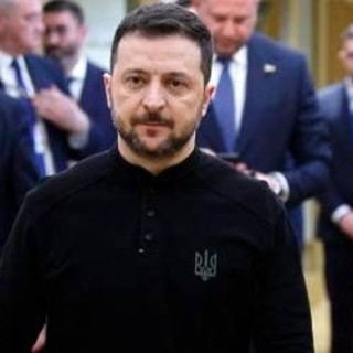 Ucraina, la 'pace di Zelensky': così vuole convincere Trump e riavere gli aiuti